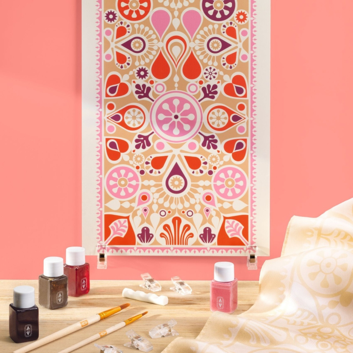 Atelier creativ 11 pentru adulti Pictura pe matase, Djeco [2]