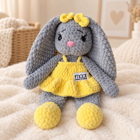 Iepuraș croșetat manual Lala gri cu rochiță galbenă, 35 cm [3]