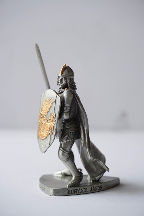 Iancu de Hunedoara - Statuetă din plumb sau rășină cu personaje istorice românești [3]