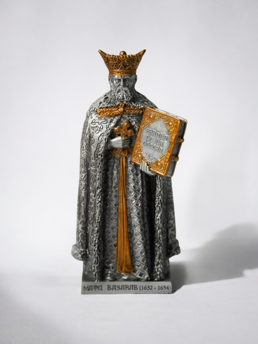 Matei Basarab -  Statuetă din plumb sau rășină cu personaje istorice românești [2]
