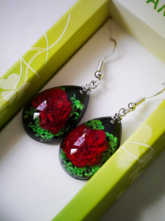 Cercei cu trandafir înrămat în rășină [2]