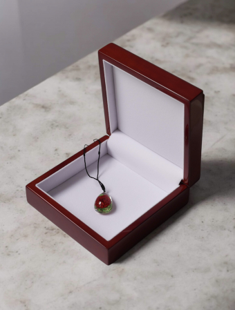 Colier cu trandafir mediu înrămat în rășină [5]