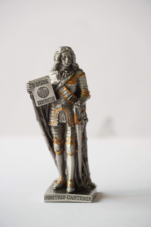 Dimitrie Cantemir - Statuetă din plumb sau rășină cu personaje istorice românești [3]