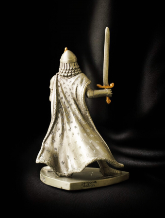 Iancu de Hunedoara - Statuetă din plumb sau rășină cu personaje istorice românești [4]