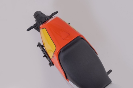 Suport geanta Sw-Motech SLC stanga pentru Yamaha XSR900 (21-) / GP (23-) [4]