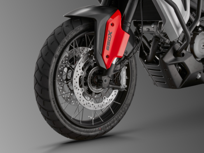 SVT 650 X [6]