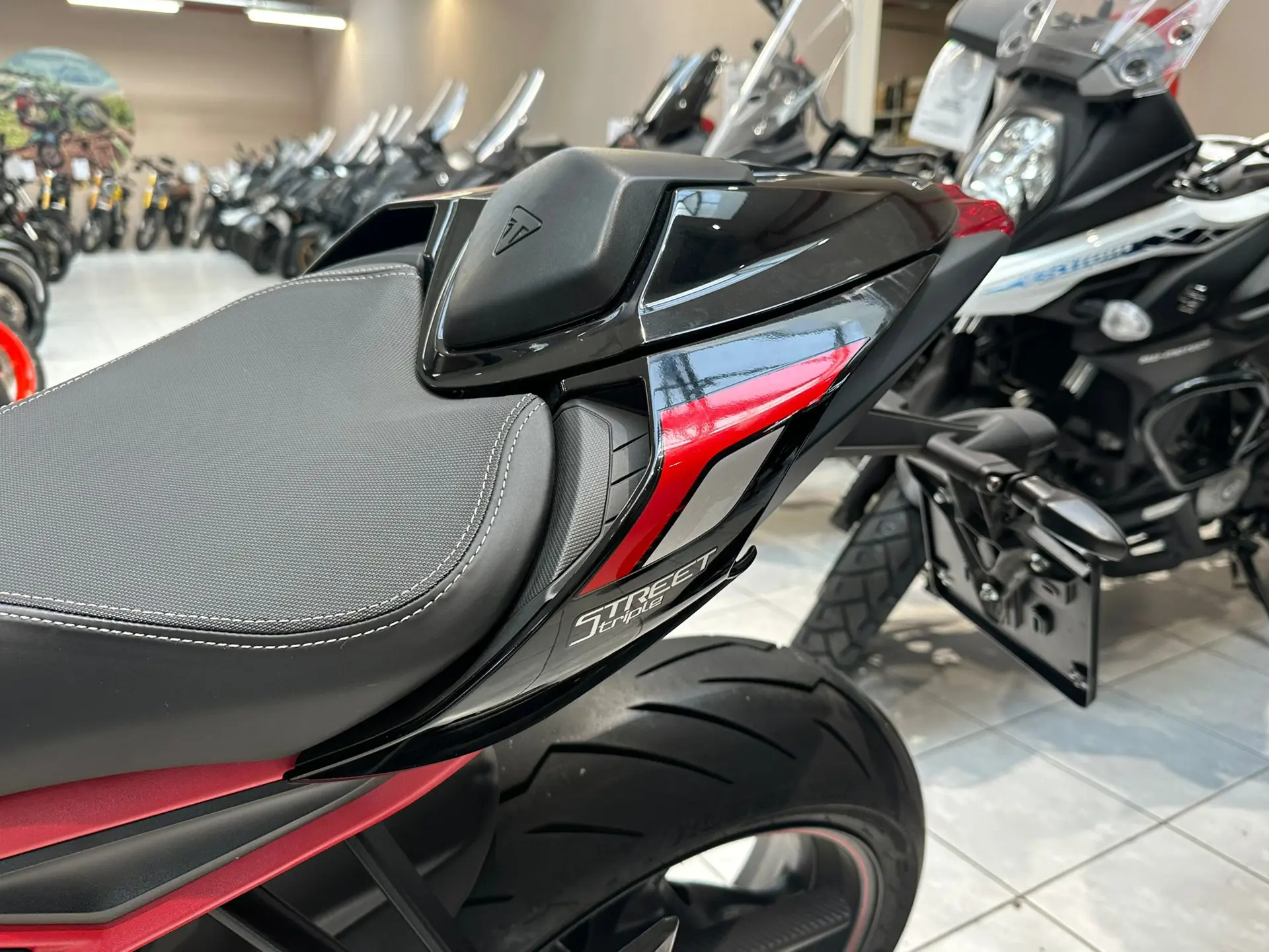 Triumph Street Triple R ABS [4]