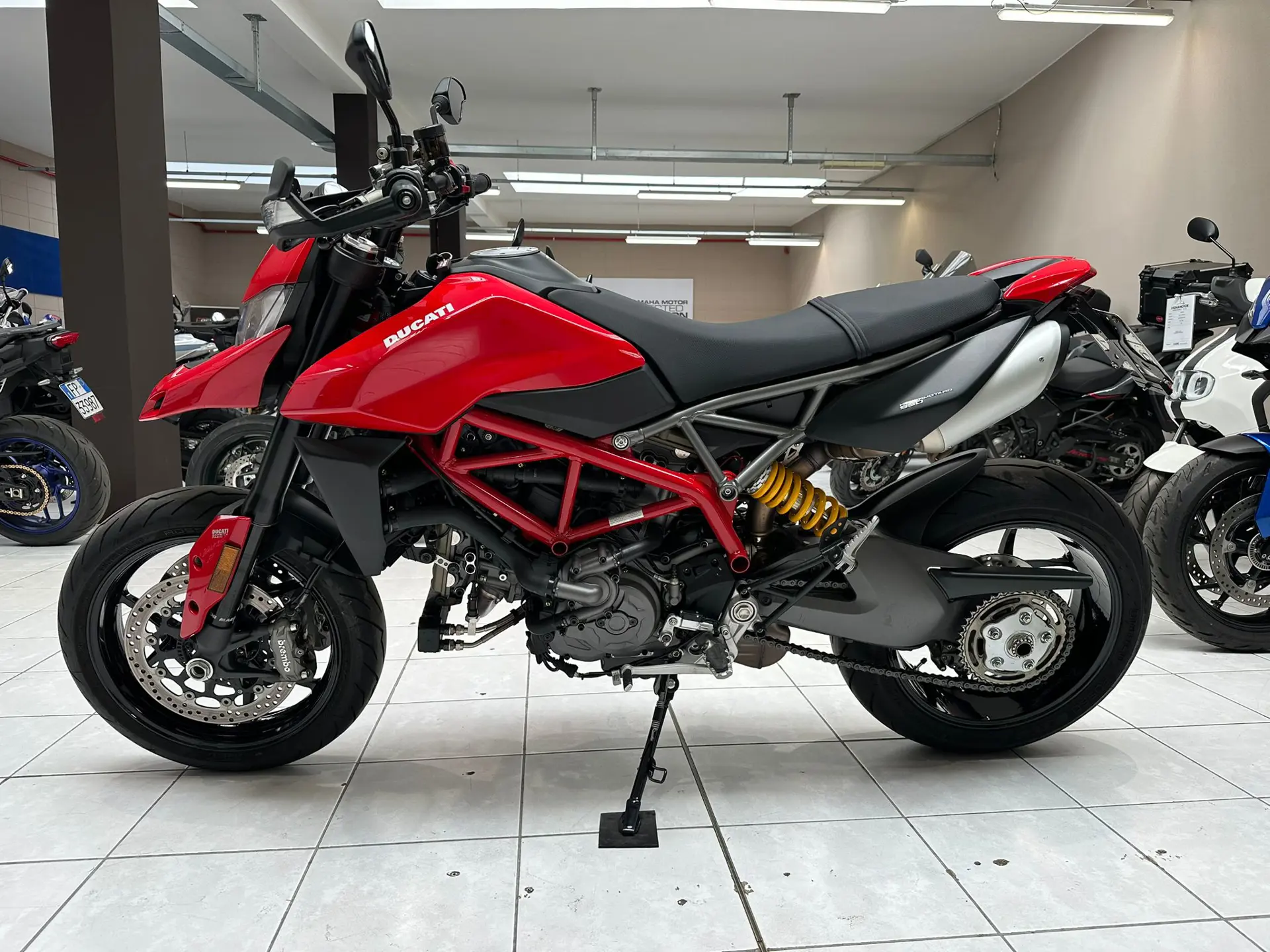 Ducati Hypermotard 950 din 2023 second hand [2]