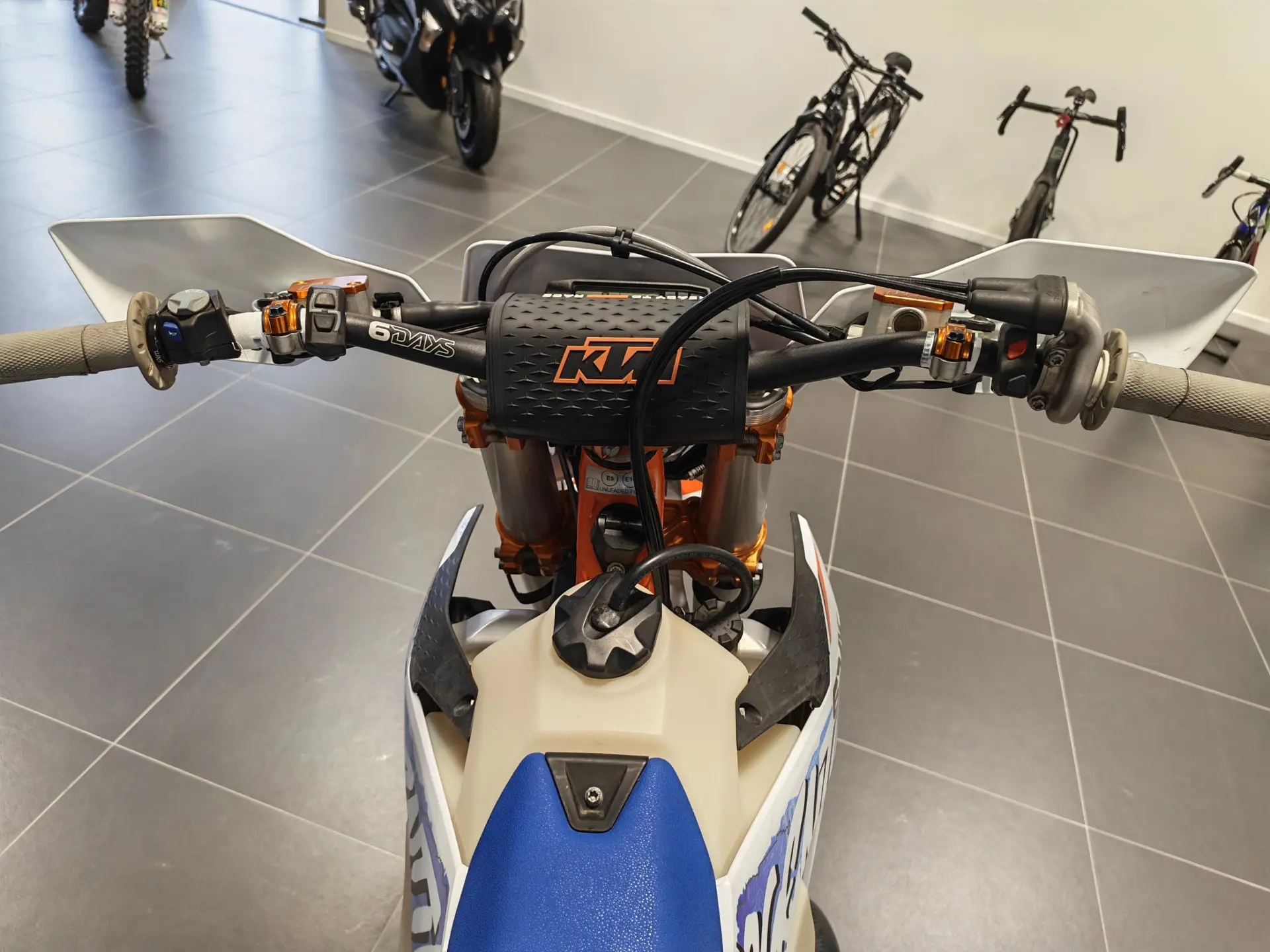 Motocicleta Rulată KTM 300 EXC Six Days (2023) – 2.584 km, Euro 5 (Anvelope 90%) [5]