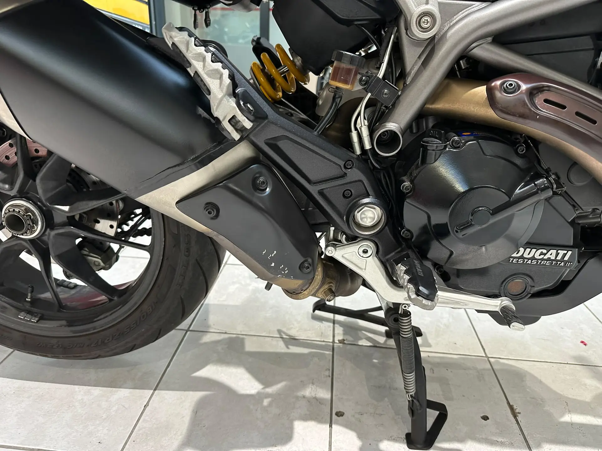 Motocicleta Rulată Ducati Hyperstrada 821 (2015) – 12.138 km, ABS, Valize Ducati & Accesorii Rizoma [8]