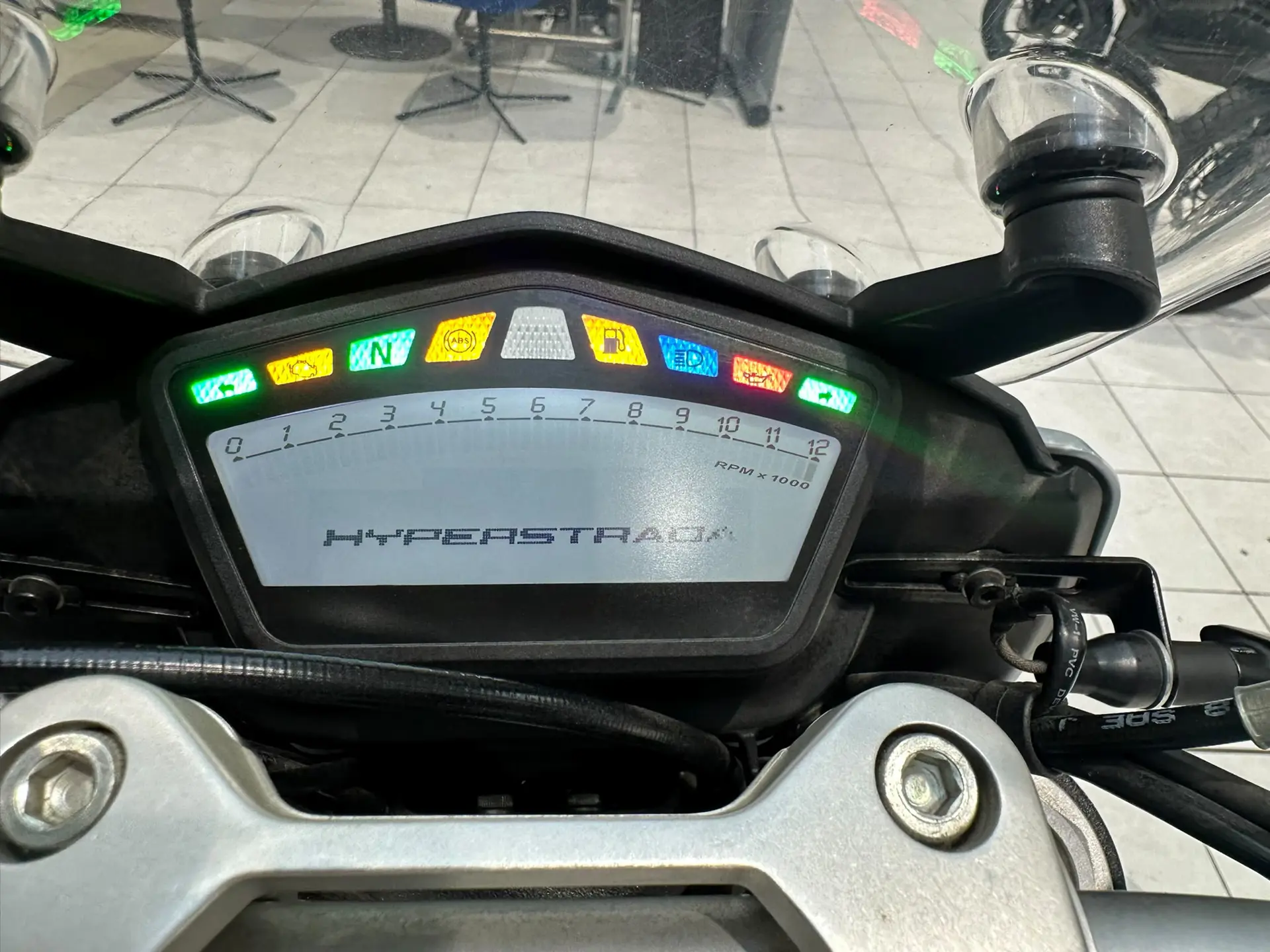Motocicleta Rulată Ducati Hyperstrada 821 (2015) – 12.138 km, ABS, Valize Ducati & Accesorii Rizoma [5]