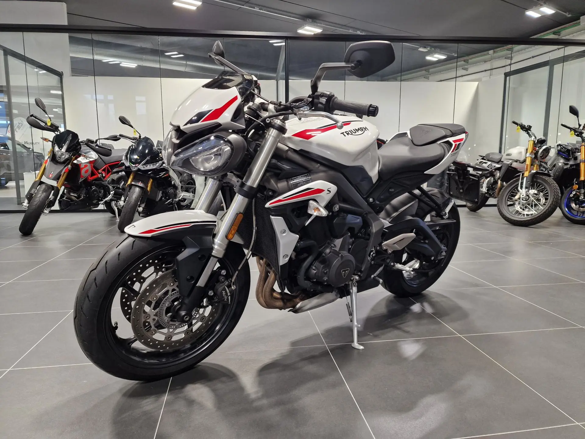 Triumph Street Triple S [3]