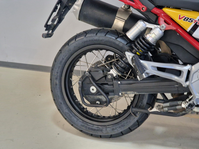 Moto Guzzi V85 TT [4]