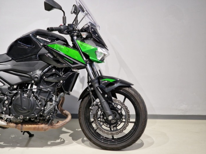 Motocicleta Kawasaki Z 400 [7]
