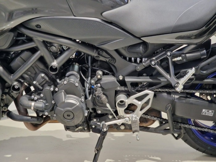 MOTOCICLETA YAMAHA NIKEN [8]