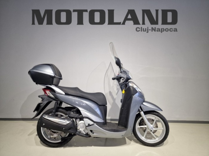 Scuter Honda SH300i [1]
