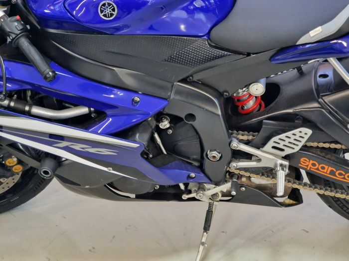 Yamaha R6 [7]
