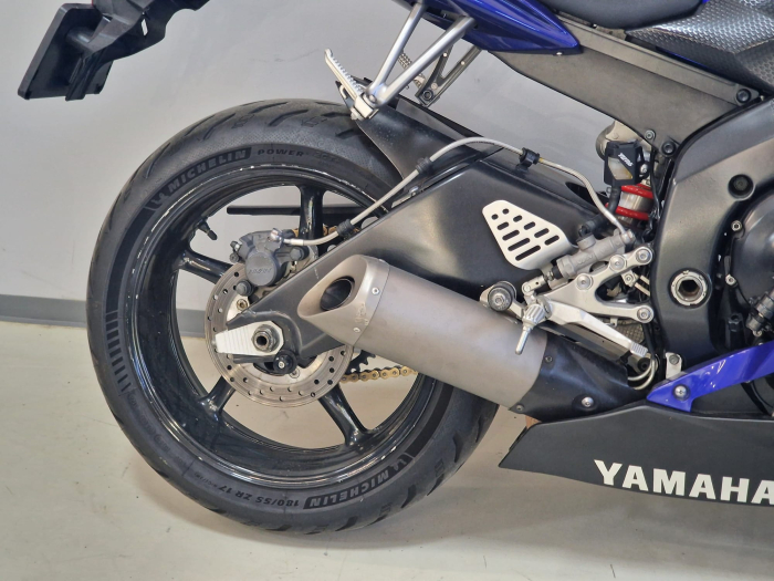 Yamaha R6 [4]