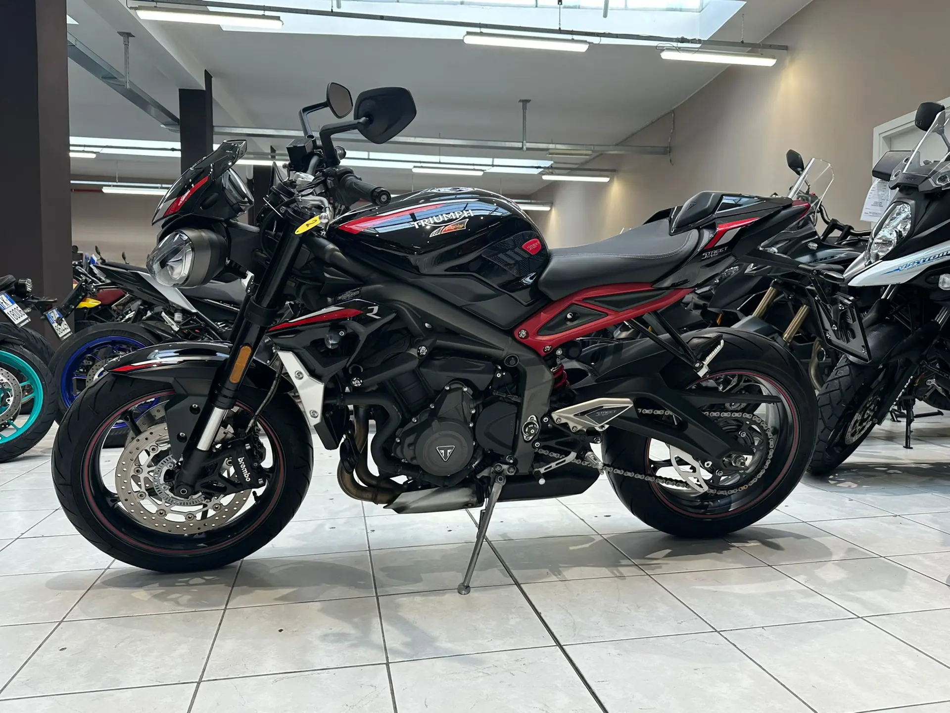 Triumph Street Triple R ABS [1]