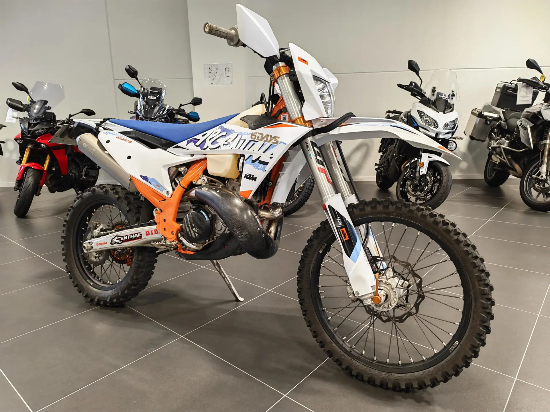 Second Hand - Motocicleta Rulată KTM 300 EXC Six Days (2023) – 2.584 km, Euro 5 (Anvelope 90%)