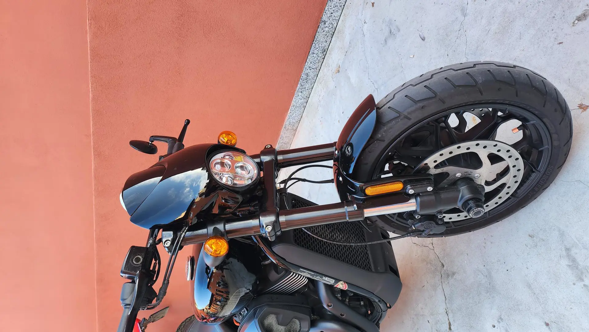 Harley-Davidson Street Rod [4]