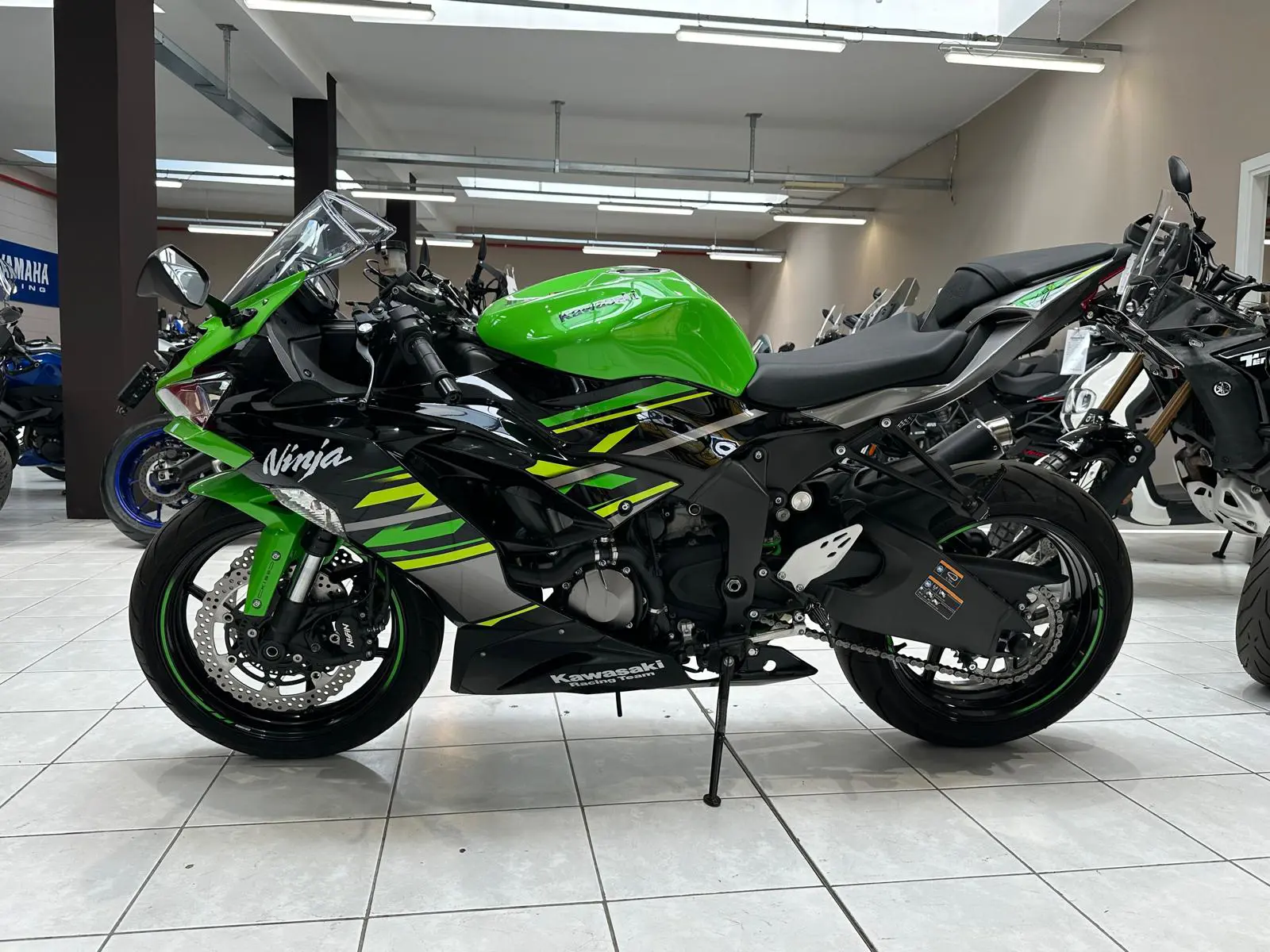 Kawasaki Ninja ZX-6 R 636 ABS KRT Edition [2]