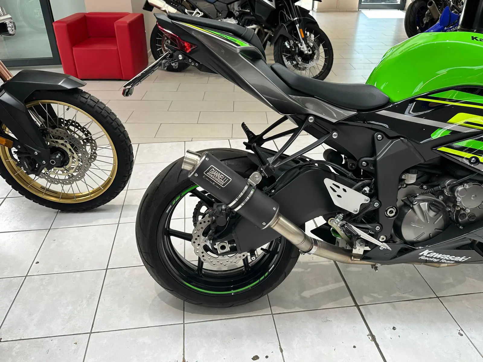 Kawasaki Ninja ZX-6 R 636 ABS KRT Edition [5]