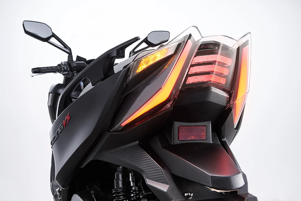 Kymco Xciting VS 400 ABS TCS [4]