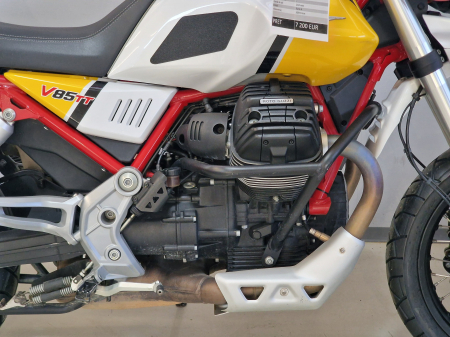 Moto Guzzi V85 TT [4]