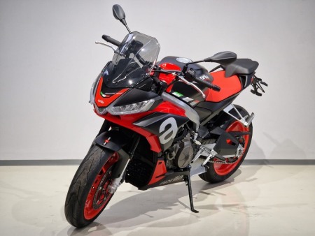 Motocicleta Aprilia Tuono 660 [1]