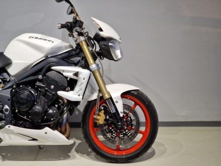 Motocicleta Triumph Street Triple 675 [6]