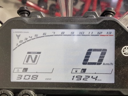 Motocicleta Yamaha MT-03 [3]