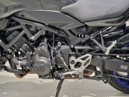 MOTOCICLETA YAMAHA NIKEN [7]