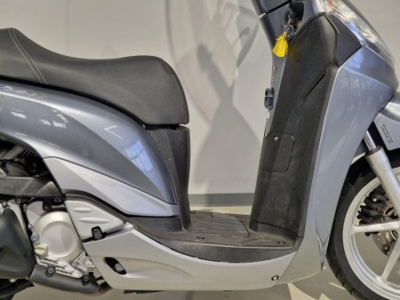 Scuter Honda SH300i [5]