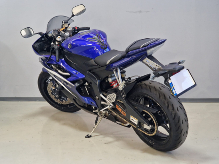 Yamaha R6 [1]
