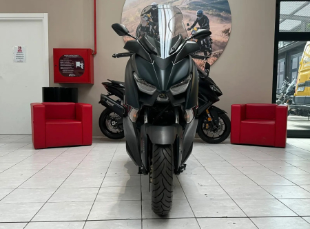 Yamaha X-Max 300 Tech Max 2022 [1]