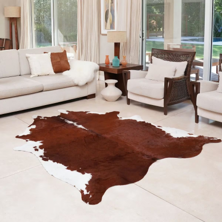 Covor din piele naturală de vacă Linea Natura, cu aspect rustic și textură unică [1]