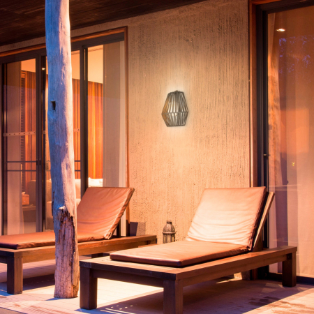 Lampa de exterior [1]