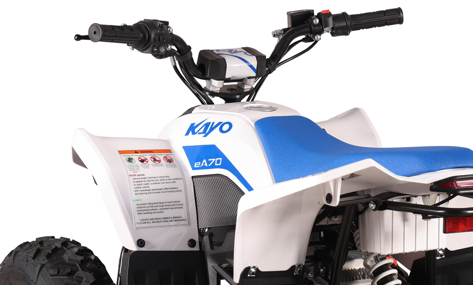 KAYO eA70 electric detaliu fata faruri