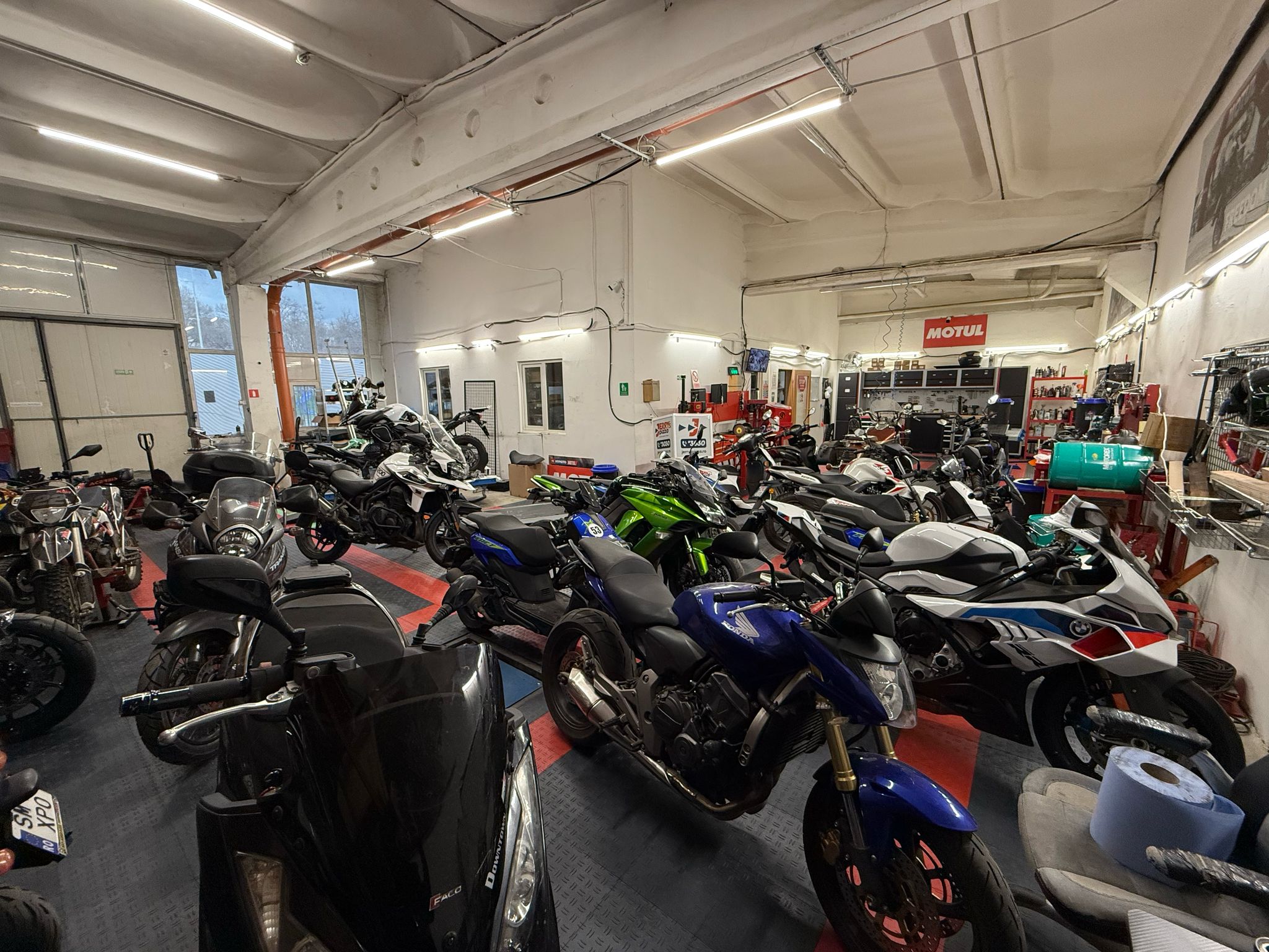 Service moto MYMOTO Cluj atelier