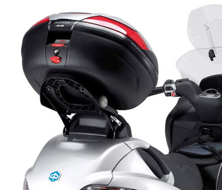 Suporturi și plăci - KAPPA - suport top case (UCHYLNY) PIAGGIO MP3 125/250/300/400 '06-'11, MP3 TOURING 300/400 '11, MP3 BUSINESS 300/500 '12-'14, MP3 SPORT 300/500 '12-'14 (cu placă MONOLOCK)