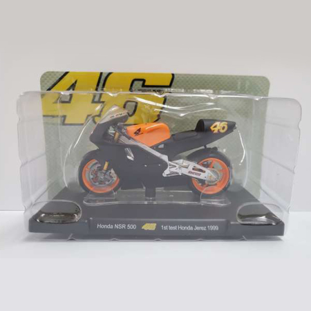 Machete - Magazine Models [1:18] - Honda 1999 NSR 500 Jerez'Valentino Rossi 46 Collection'