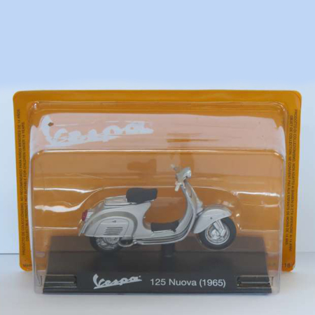 Idei de Cadou - Magazine Models [1:18] - Vespa 1965 125 Nuova, Grey