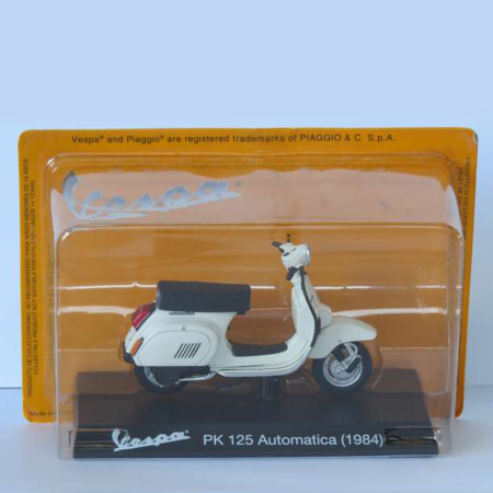 Machete - Magazine Models [1:18] - Vespa 1984 PK 125 Automatica, White
