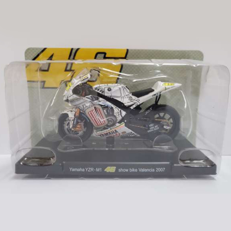 Machete - Magazine Models [1:18] - Yamaha 2007 YZR-M1 Valencia'Valentino Rossi 46 Collection'