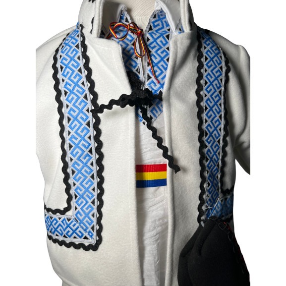 Costum popular cu paltonas, broderie alb/albastru [4]