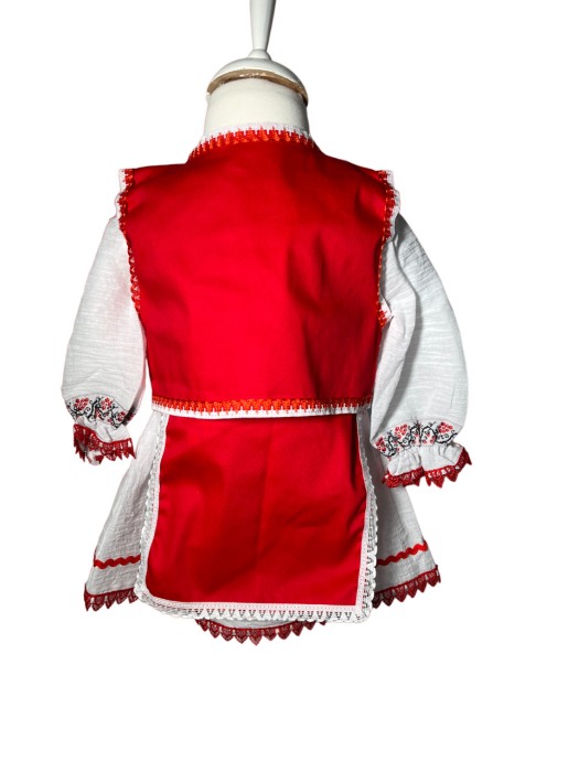 Costum popular fetite , broderie alb/rosu, 4 piese [4]