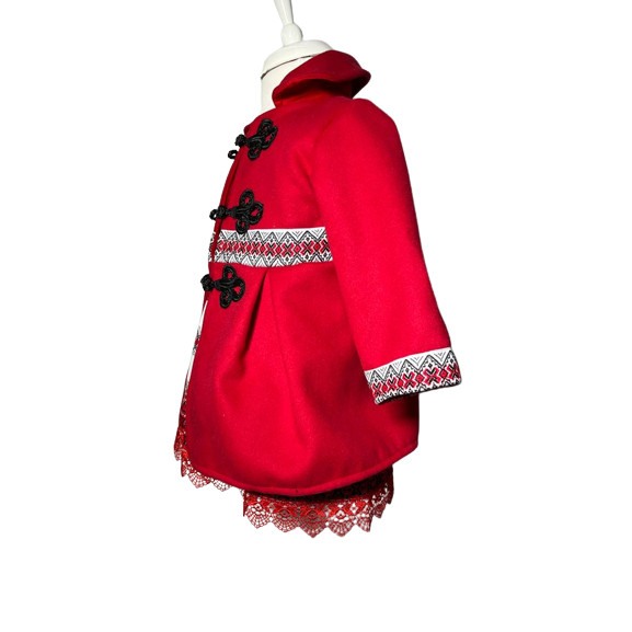 Costum tradional fetite, 3 piese, paltonas, rochita, brau, broderie alb/rosu [6]