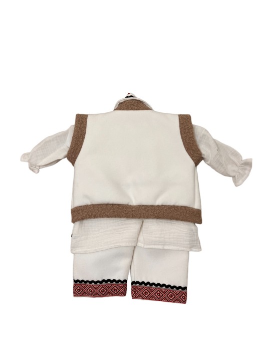 Costum traditional baieti cu cojoc, broderie alb/rosu, premium [2]