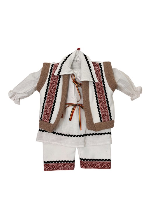 Costum traditional baieti cu cojoc, broderie alb/rosu, premium [3]